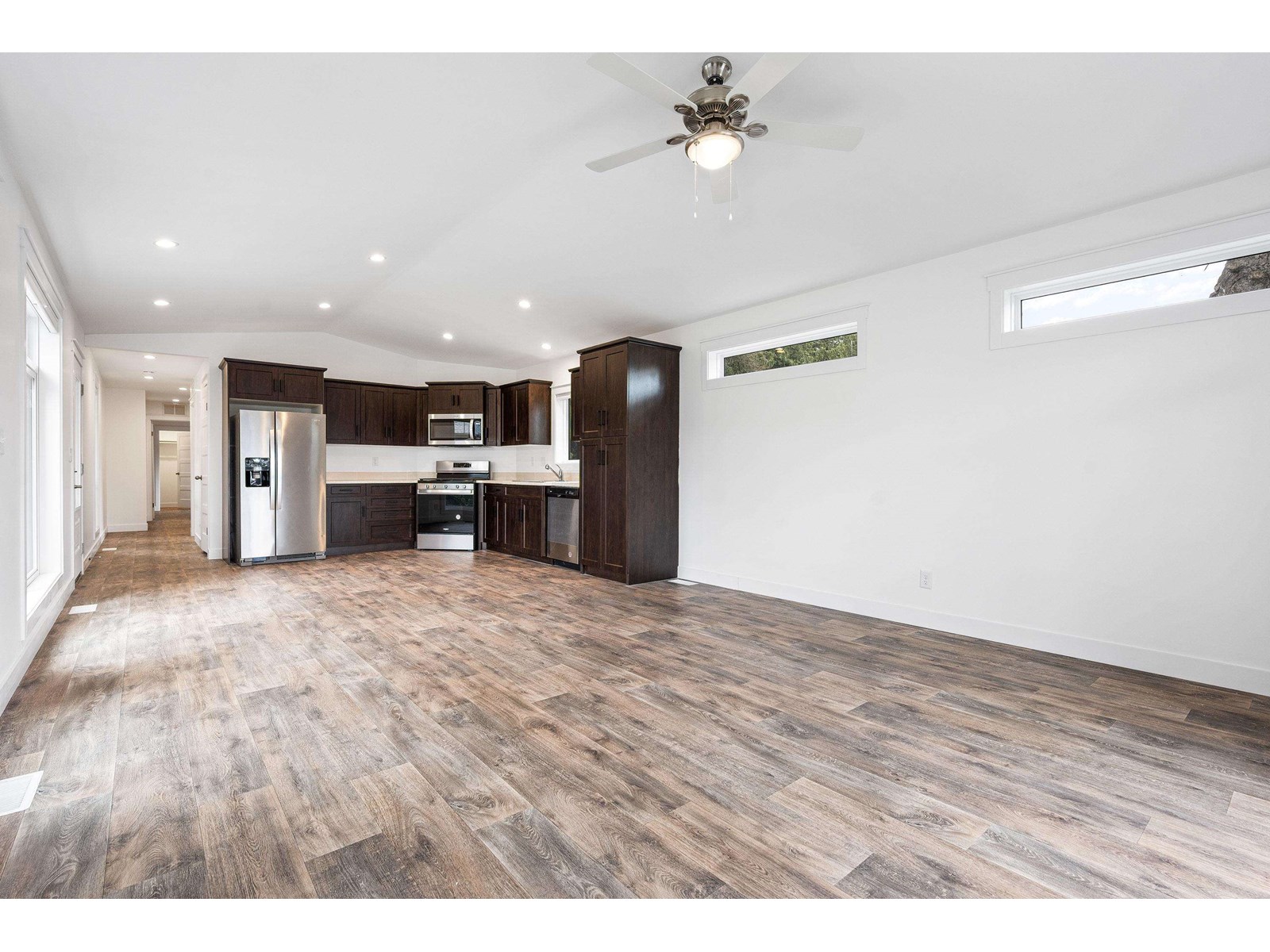Photo 1 of 14 6035 Vedder Road Sardis South, Chilliwack BC