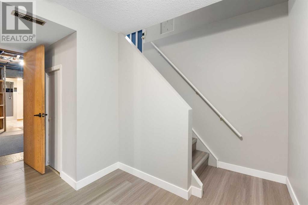 Single Family House Bungalow for Sale in  Gordon Drive SW Glamorgan Calgary 