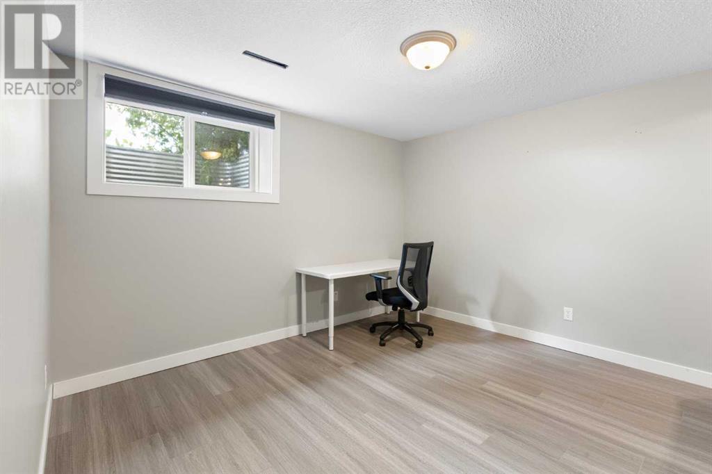 Single Family House Bungalow for Sale in  Gordon Drive SW Glamorgan Calgary 