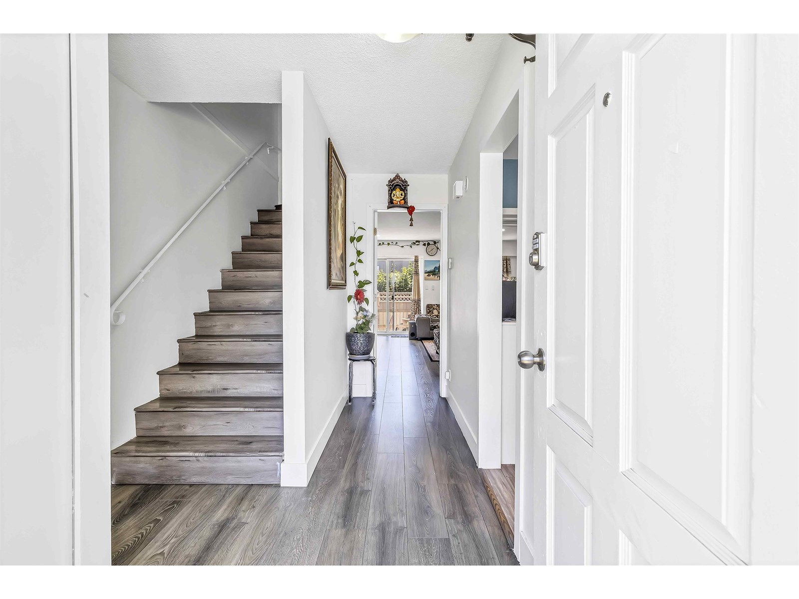 Photo 3 of 106 11901 89 A Avenue, Surrey BC