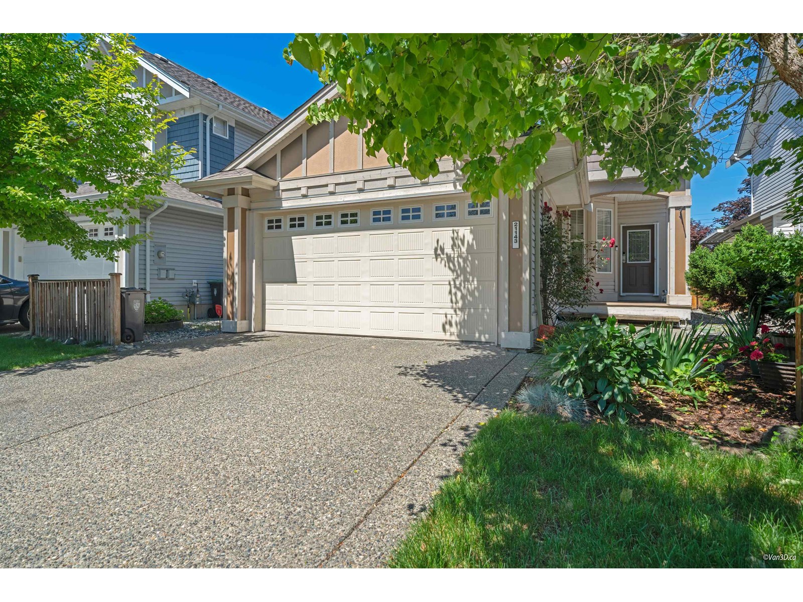 Photo 1 of 21143 82 A Avenue, Langley BC