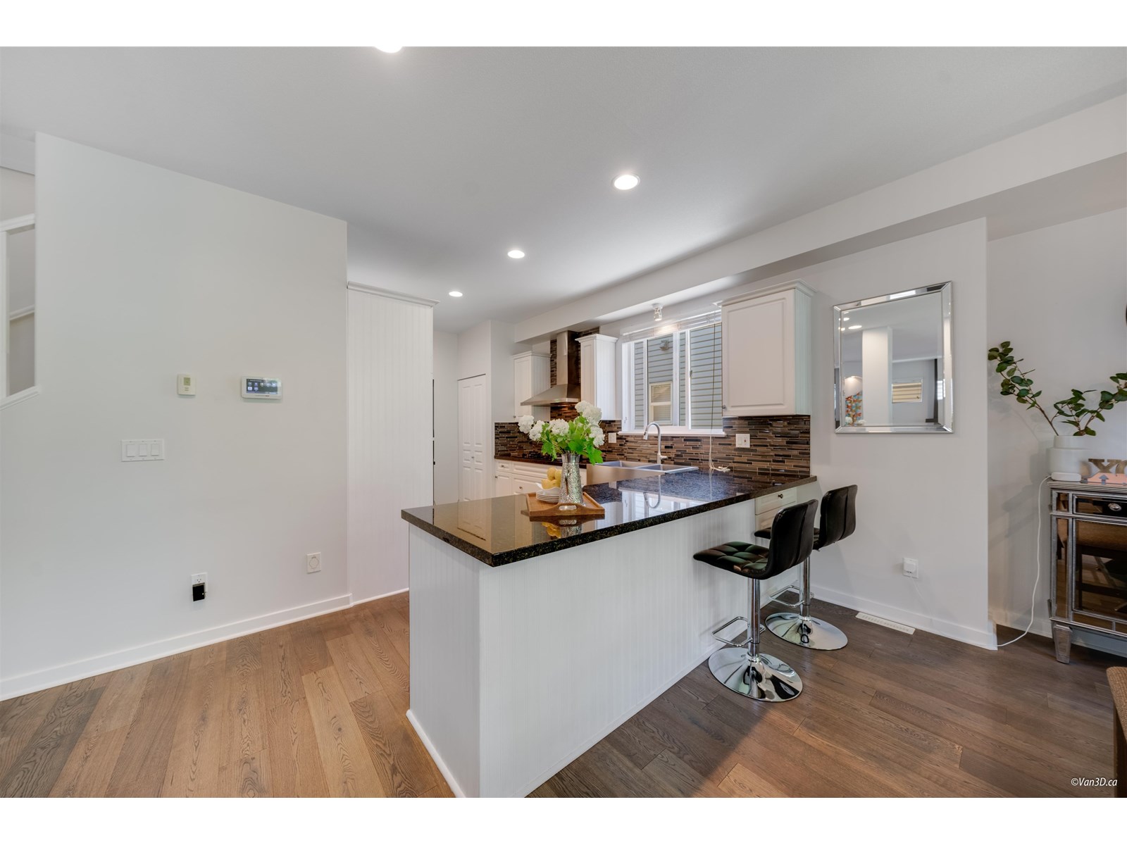 Photo 11 of 21143 82 A Avenue, Langley BC