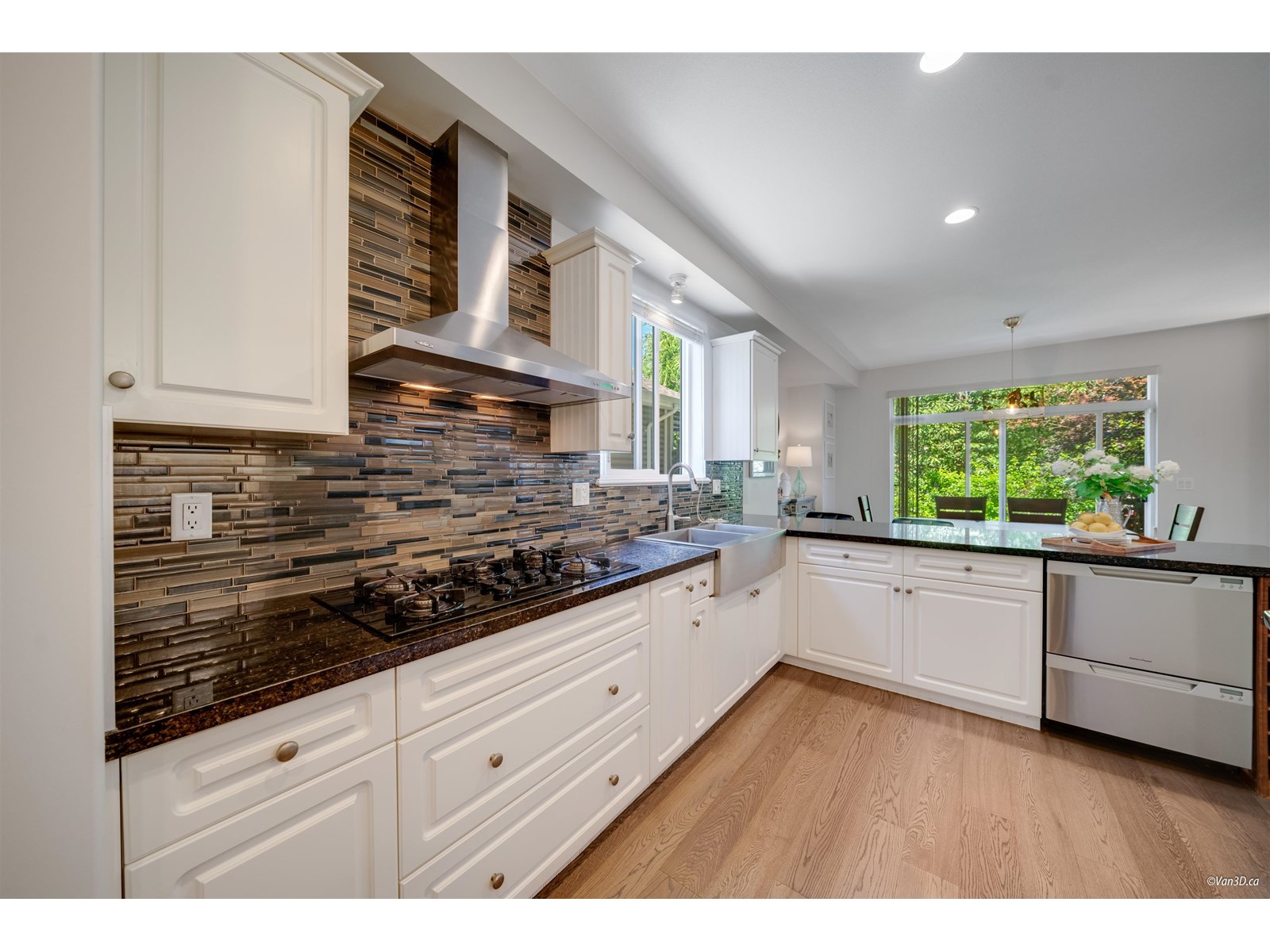 Photo 13 of 21143 82 A Avenue, Langley BC
