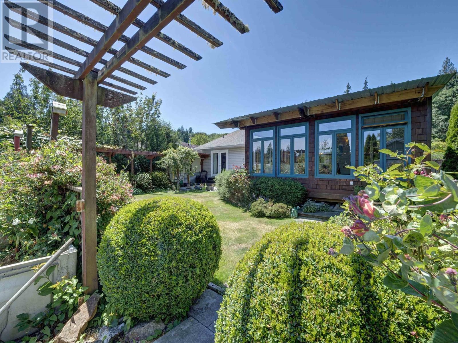 6080 S GALE AVENUE, Sechelt