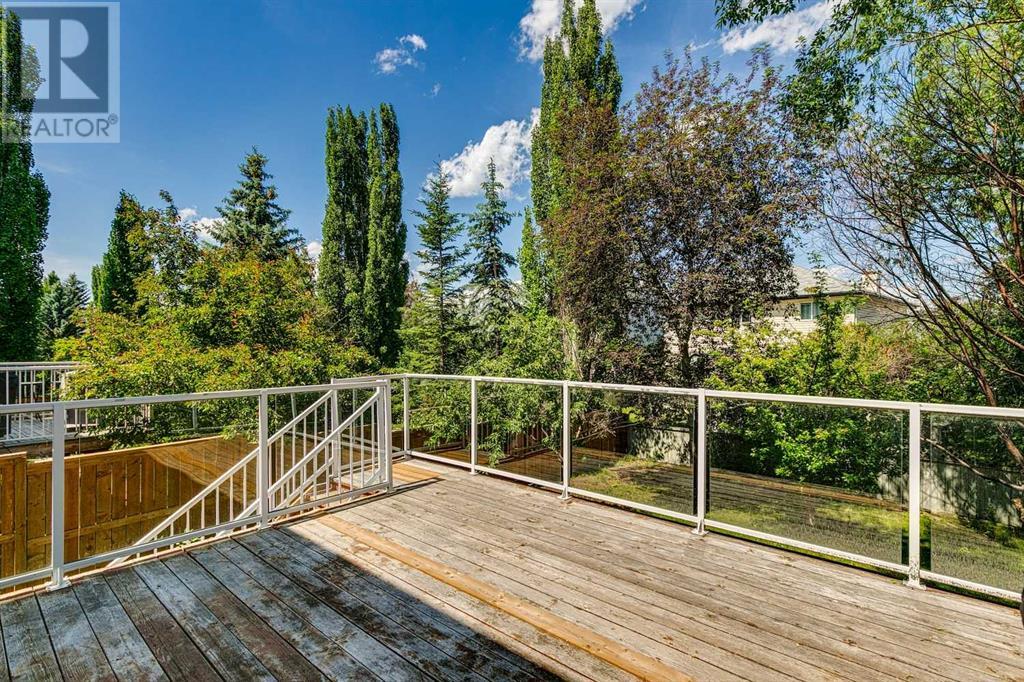 Single Family House for Sale in  Douglasdale Point SE Douglasdale/Glen Calgary 