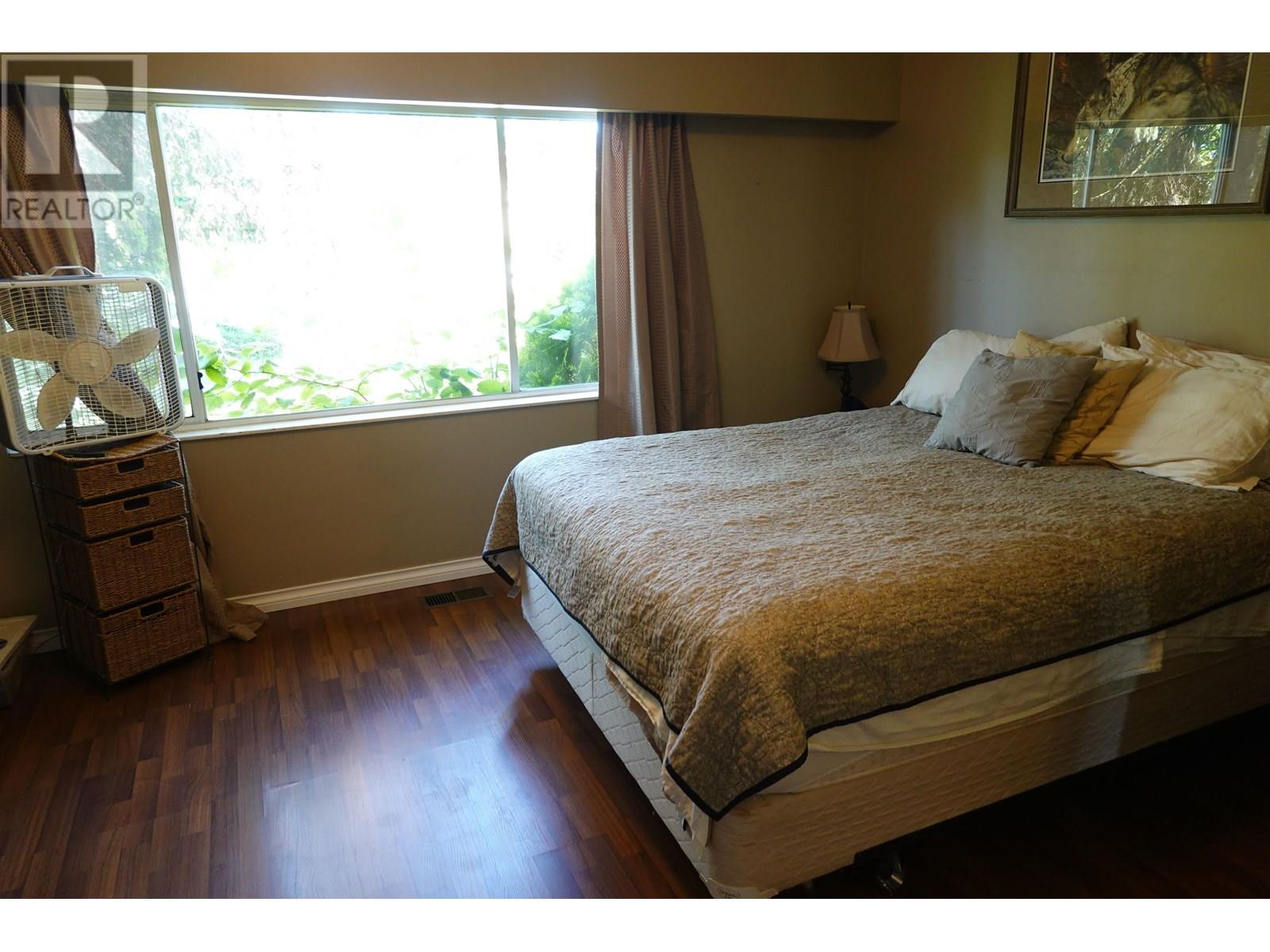 Photo 9 of 11052 240 Street, Maple Ridge BC