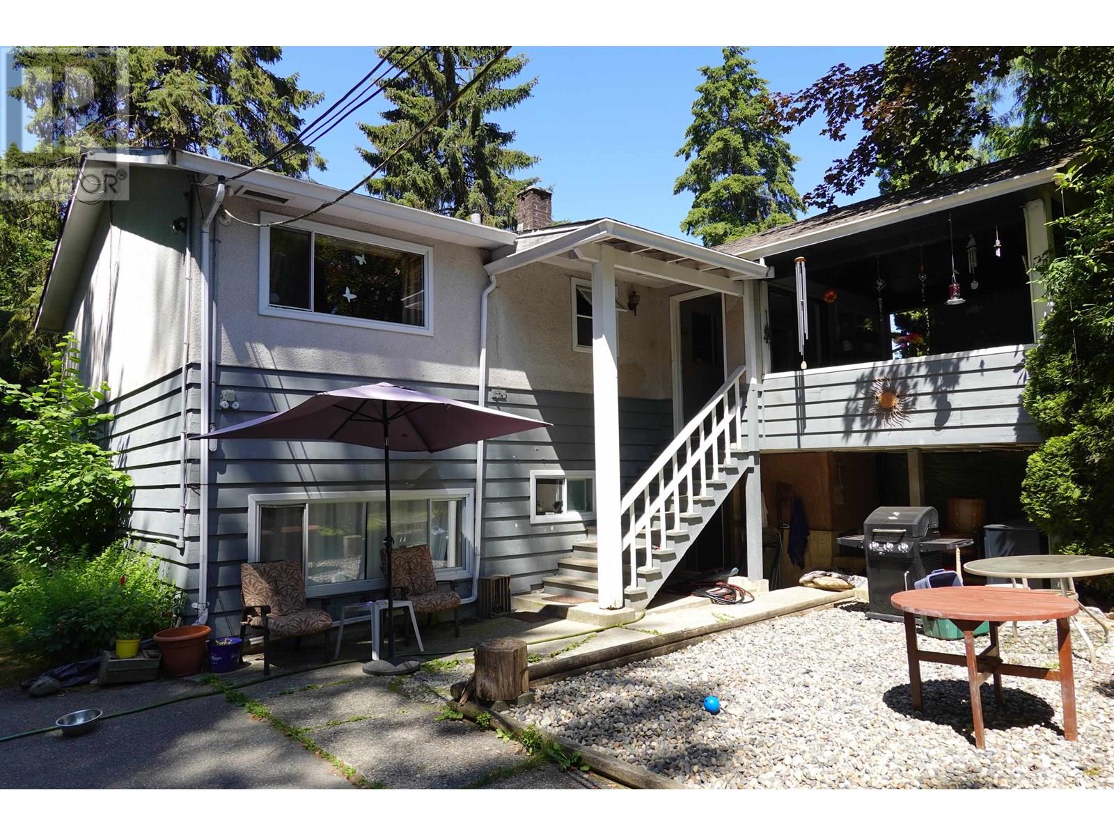 Photo 6 of 11052 240 Street, Maple Ridge BC