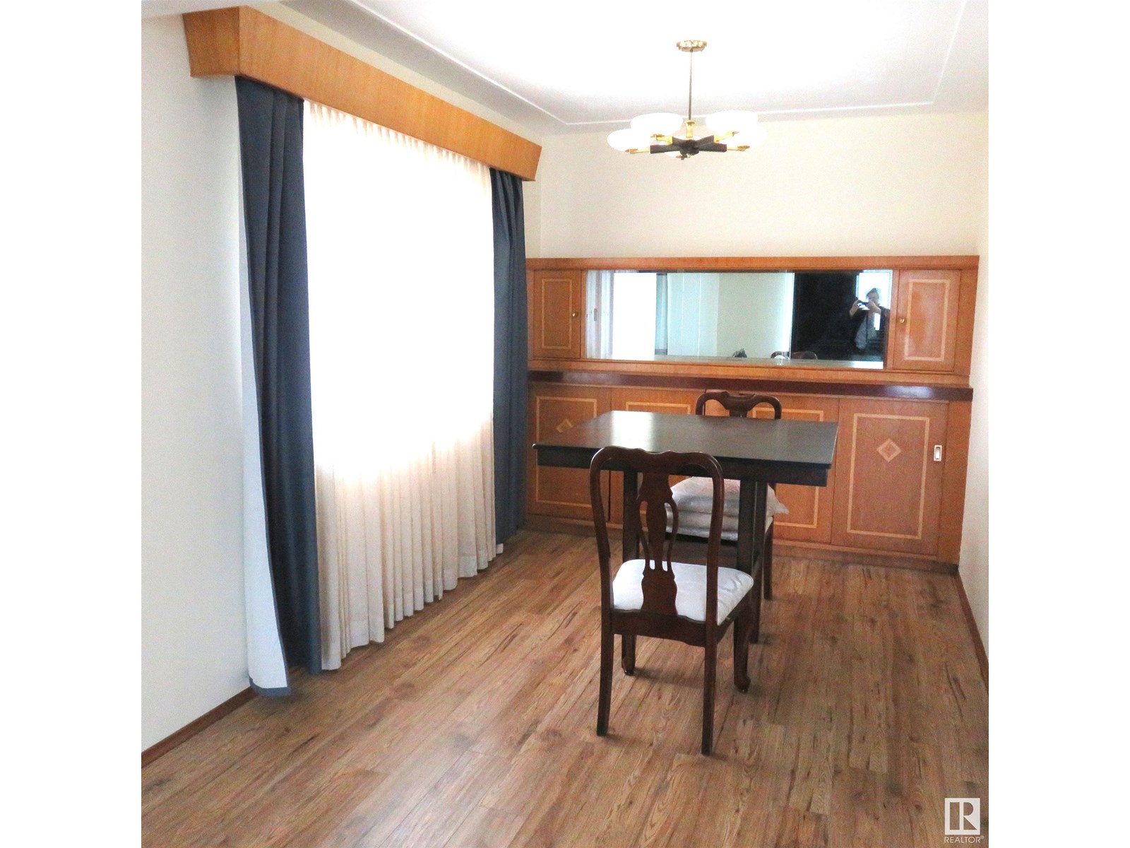 Photo 12 of 13719 118 Av Nw, Edmonton AB