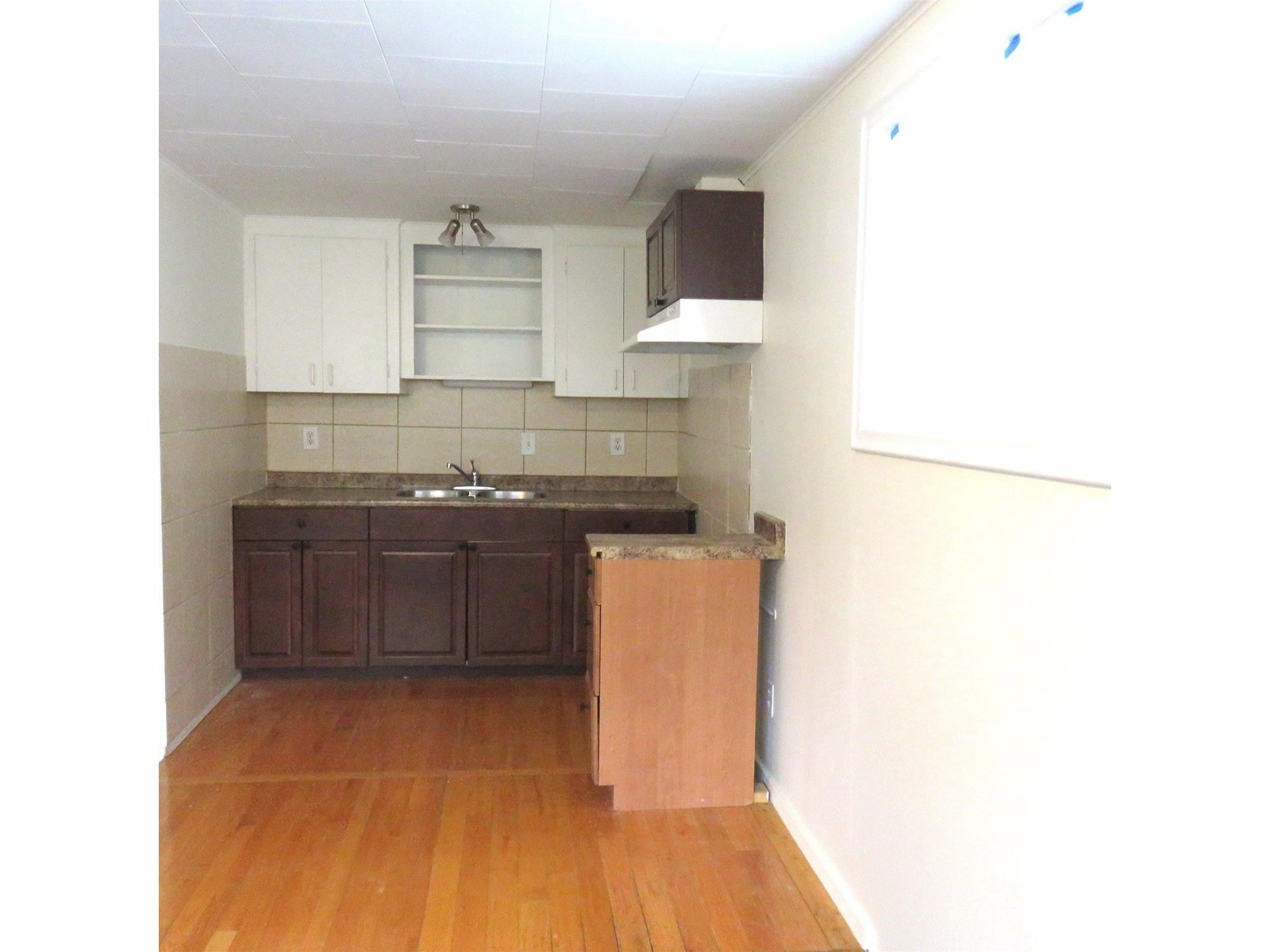 Photo 15 of 13719 118 Av Nw, Edmonton AB