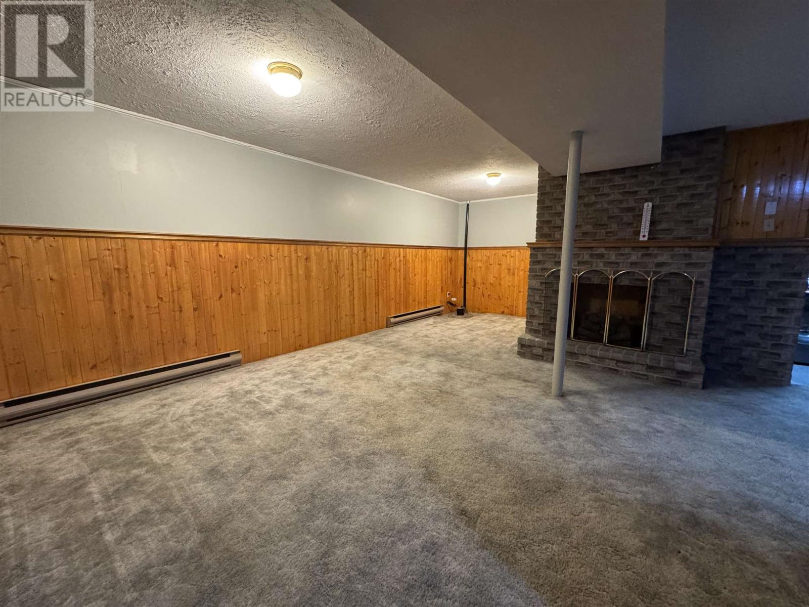 Photo 33 of 77 Matachewan Rd, Manitouwadge ON