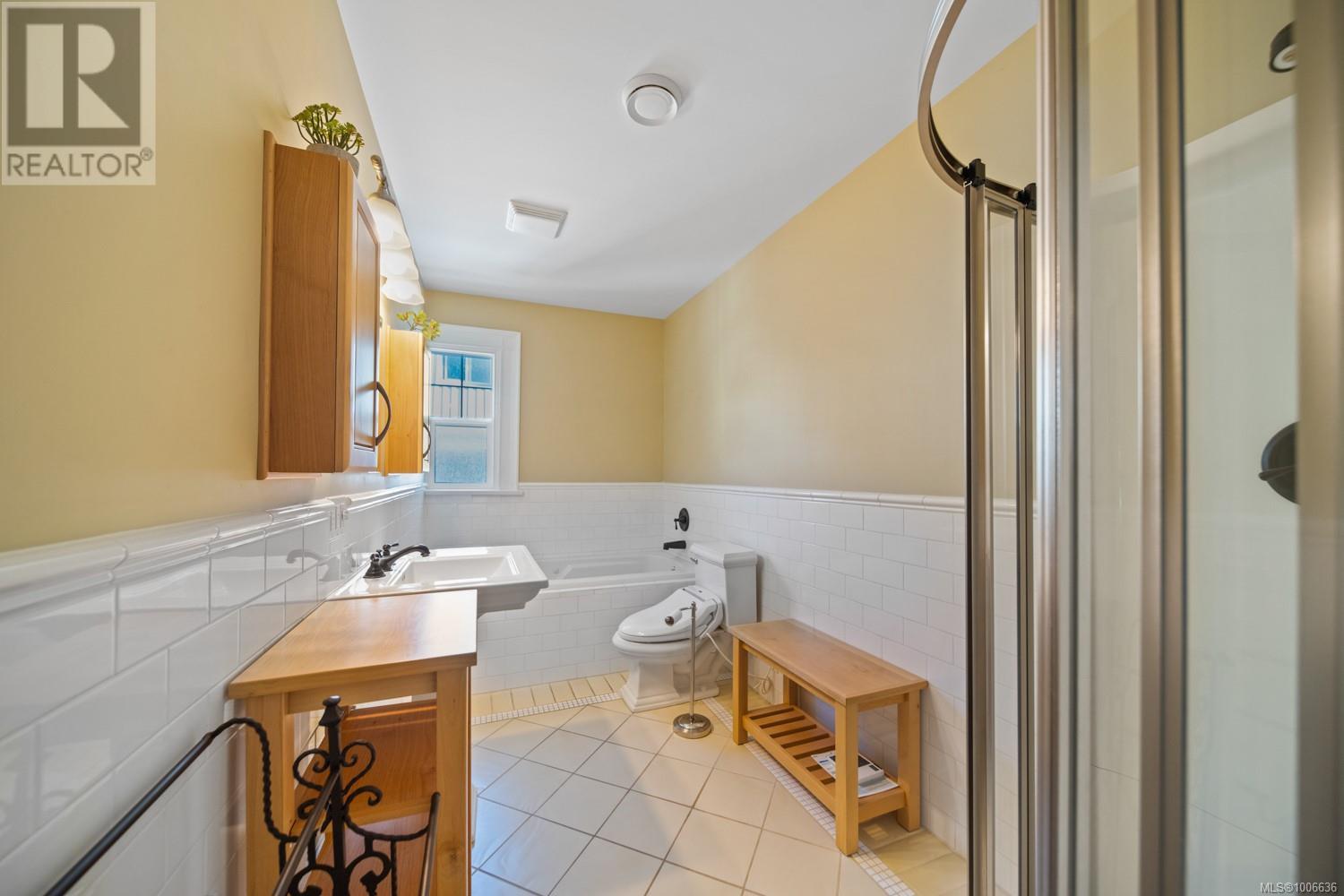 135 NEWCASTLE AVE - Image 18
