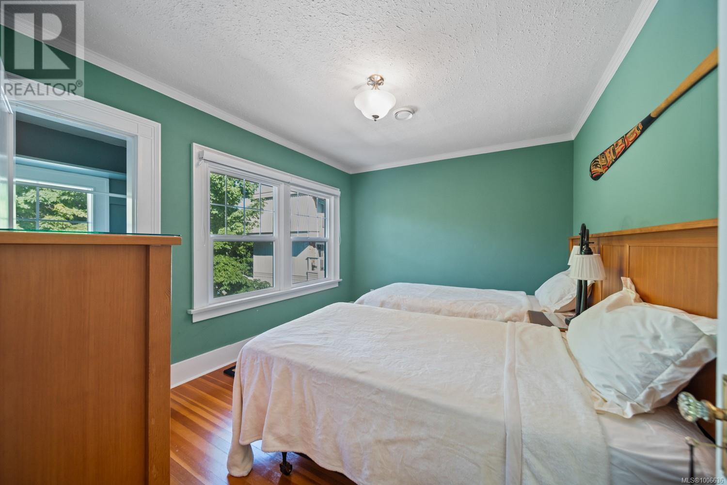 135 NEWCASTLE AVE - Image 21