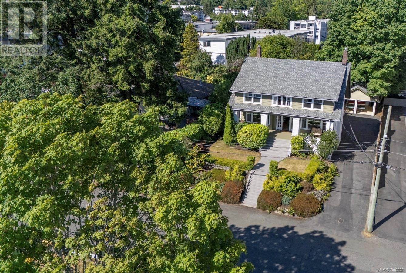 135 NEWCASTLE AVE - Image 43