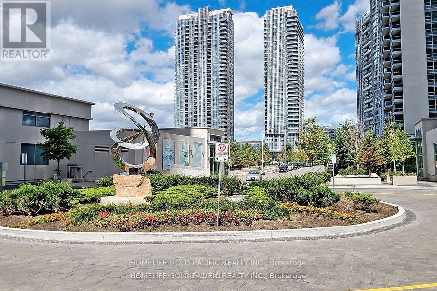 Photo 2 of 2418 135 Village Green Square, Toronto ON