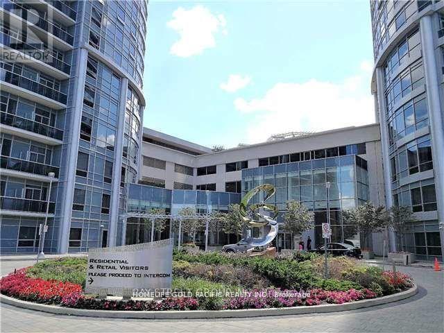 Photo 4 of 2418 135 Village Green Square, Toronto ON