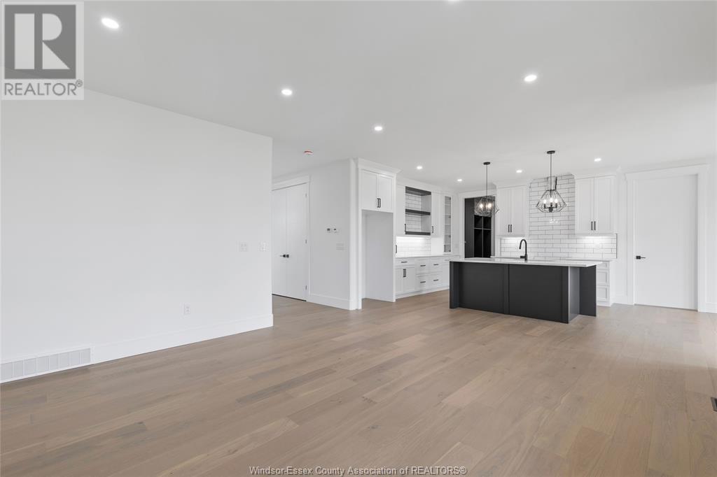 Photo 11 of 7355 Garnet, Mcgregor ON