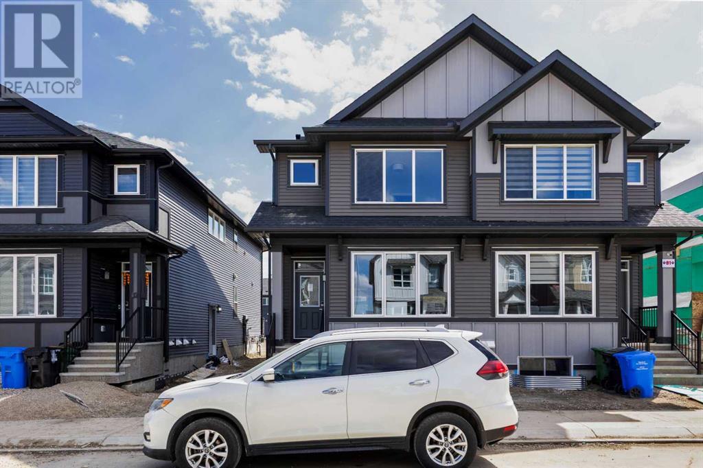 Single Family House for Sale in  Savanna Place NE Saddle Ridge Calgary 