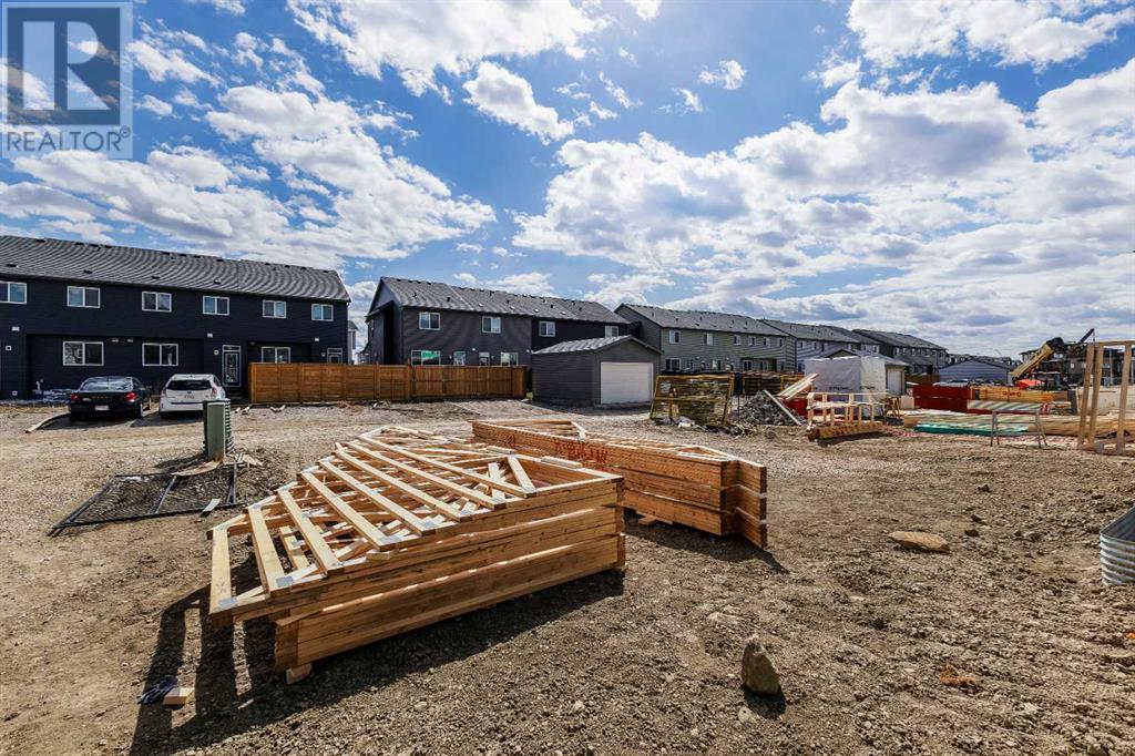 Single Family House for Sale in  Savanna Place NE Saddle Ridge Calgary 