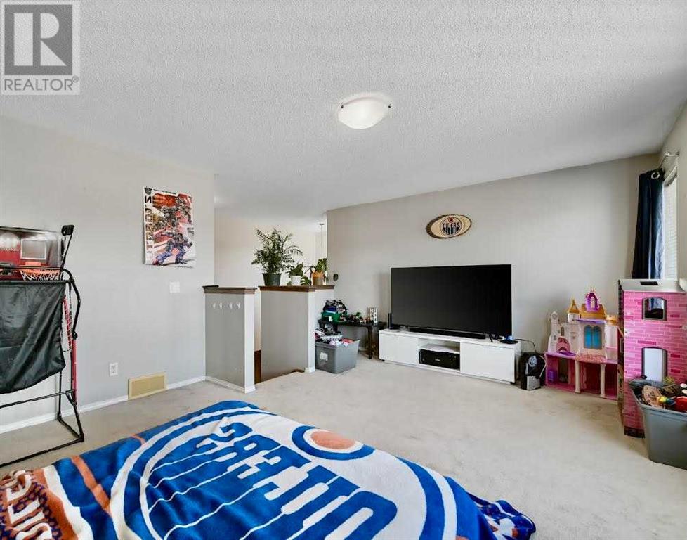 Single Family House for Sale in  Cranwell Common SE Cranston Calgary 
