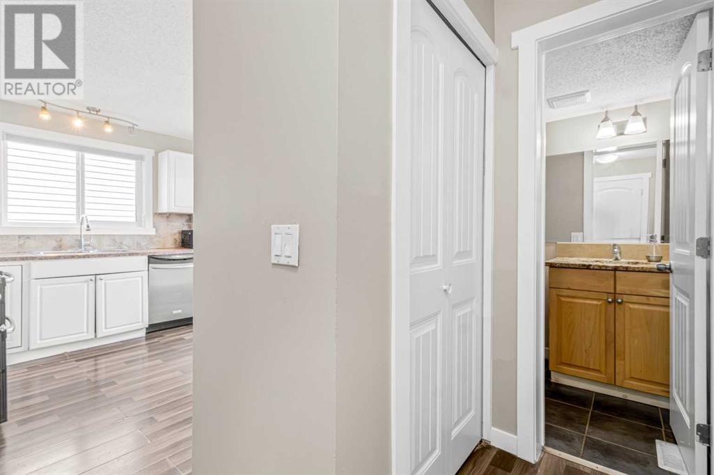 Single Family House for Sale in  Falton Drive NE Falconridge Calgary 