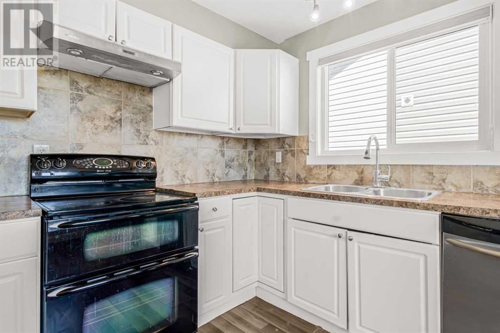 Single Family House for Sale in  Falton Drive NE Falconridge Calgary 