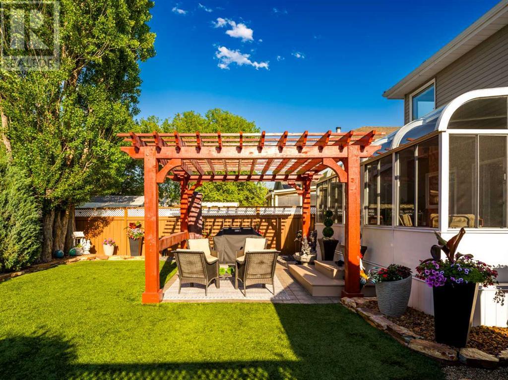 Single Family House for Sale in  Douglas Woods Hill SE Douglasdale/Glen Calgary 
