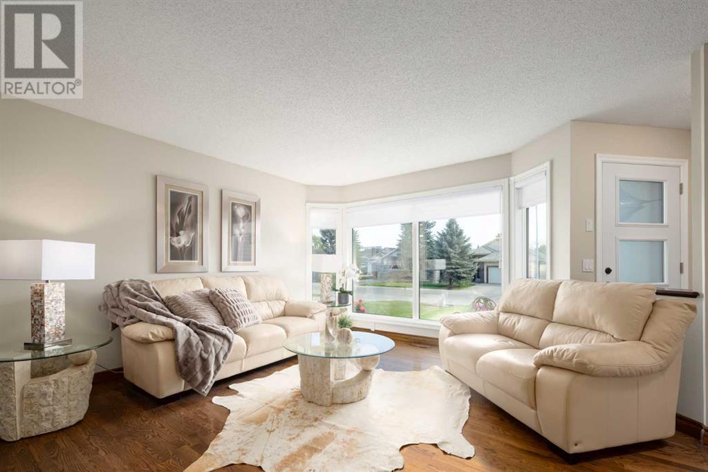 Single Family House for Sale in  Douglas Woods Hill SE Douglasdale/Glen Calgary 