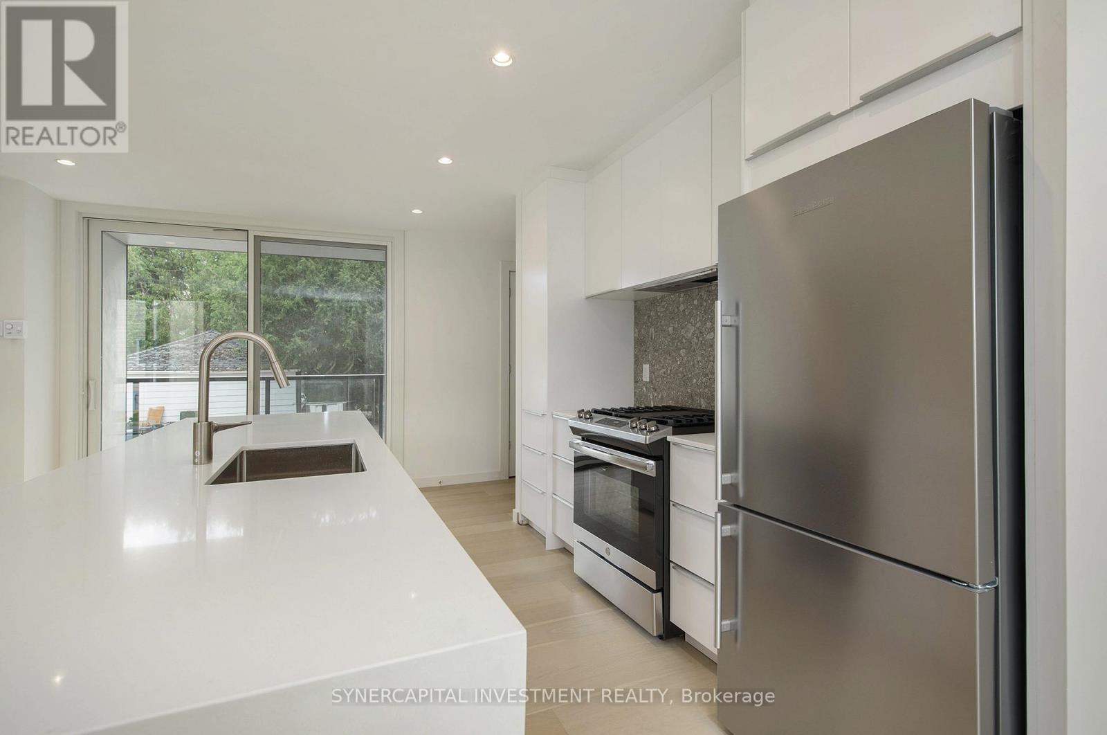 Kitchen/Rear Terrace