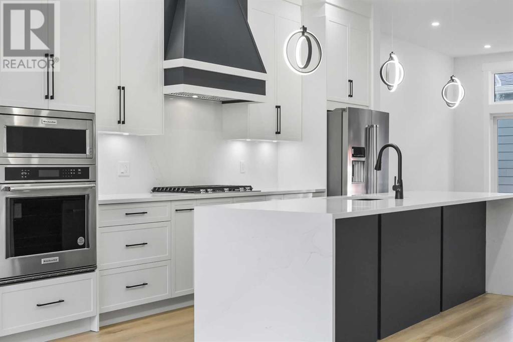 Single Family House for Sale in  Hartford Road NW Highwood Calgary 