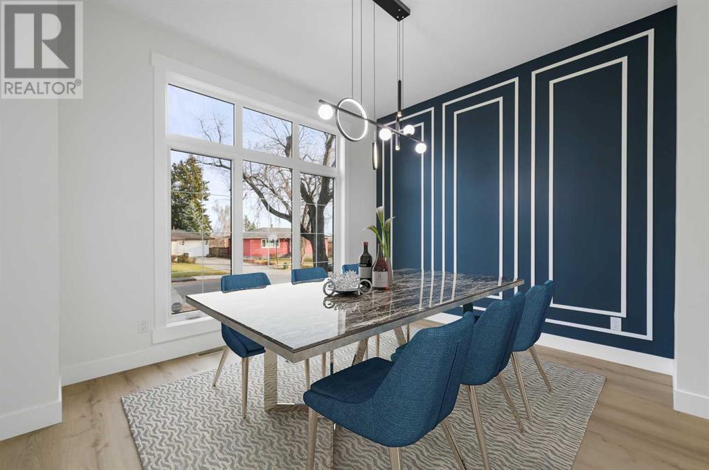 Single Family House for Sale in  Hartford Road NW Highwood Calgary 