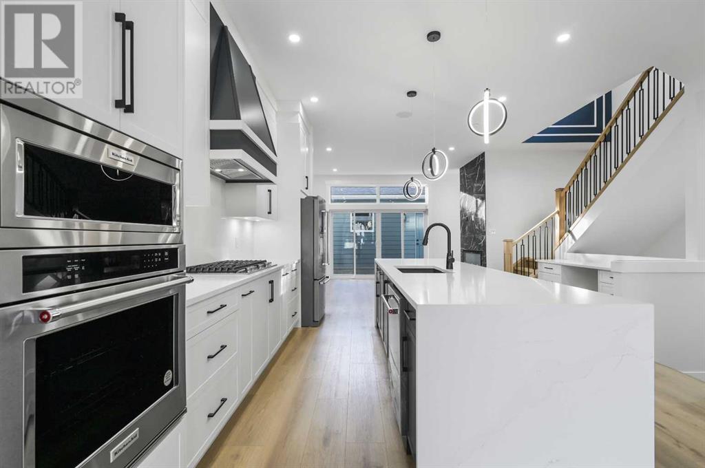 Single Family House for Sale in  Hartford Road NW Highwood Calgary 