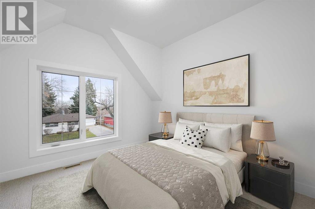 Single Family House for Sale in  Hartford Road NW Highwood Calgary 