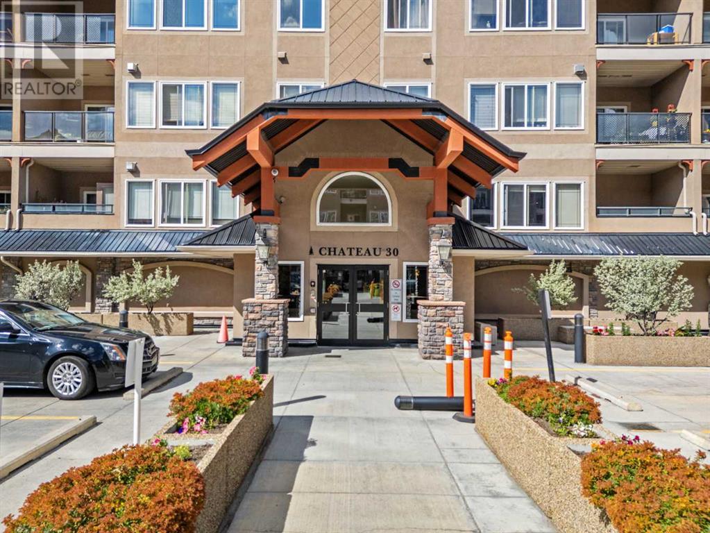 Single Family House for Sale in   Discovery Ridge Close SW Discovery Ridge Calgary 