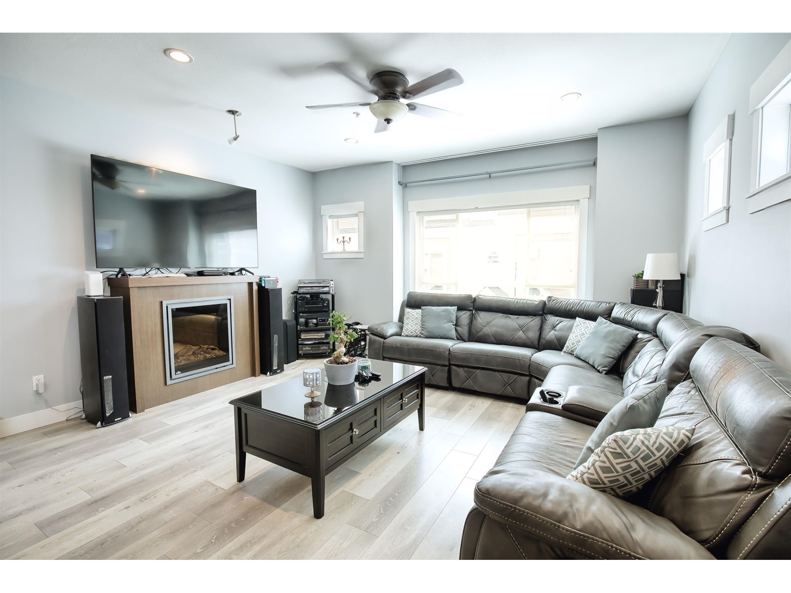 Photo 4 of 21 7298 199 A Street, Langley BC