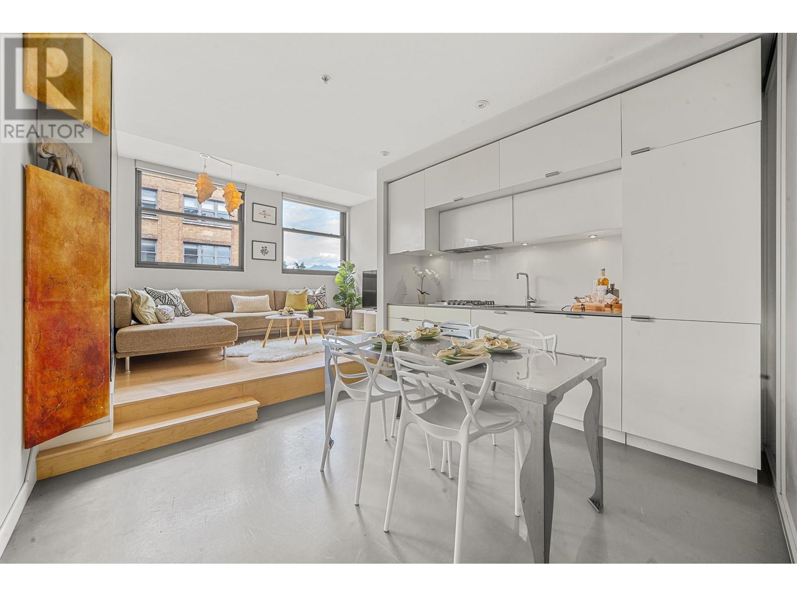 Photo 4 of 304 12 Water Street, Vancouver BC