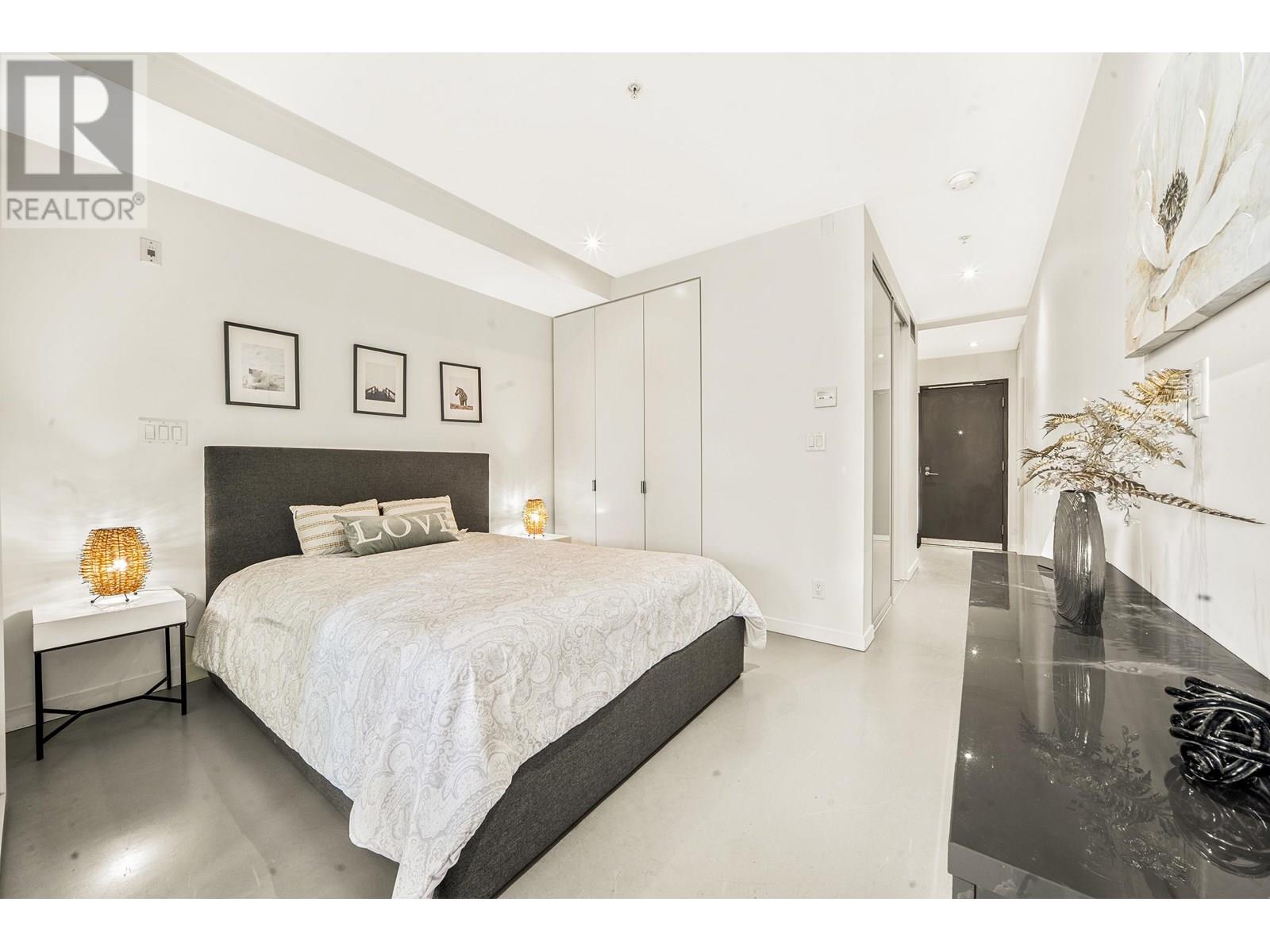 Photo 3 of 304 12 Water Street, Vancouver BC