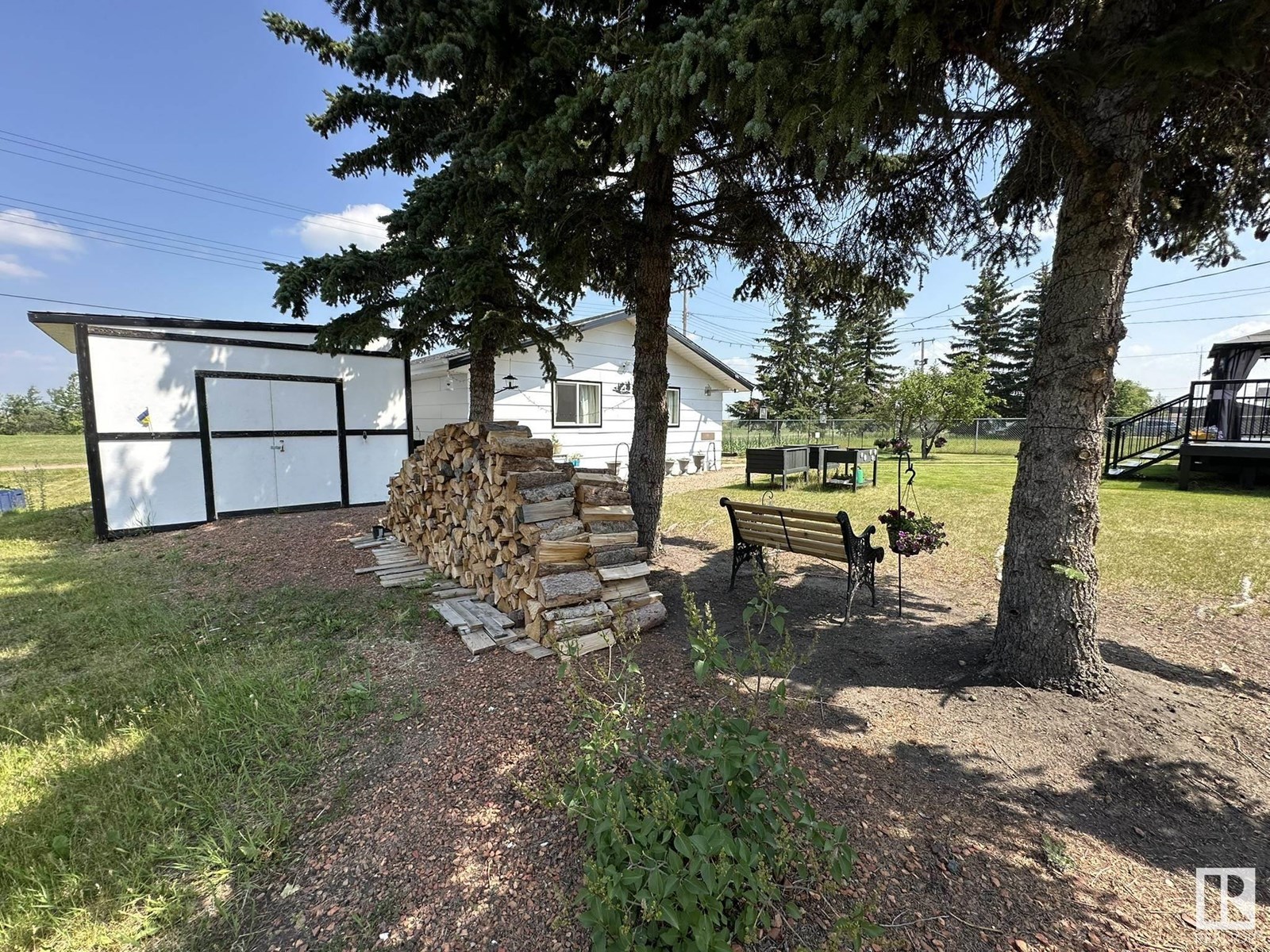 Photo 54 of 5210 54 Av, Andrew AB