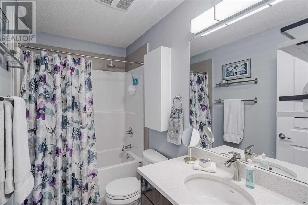 Single Family House for Sale in    Avenue NW Mount Pleasant Calgary 