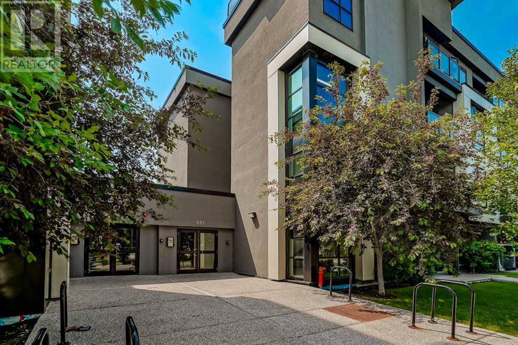 Single Family House for Sale in    Avenue NW Mount Pleasant Calgary 