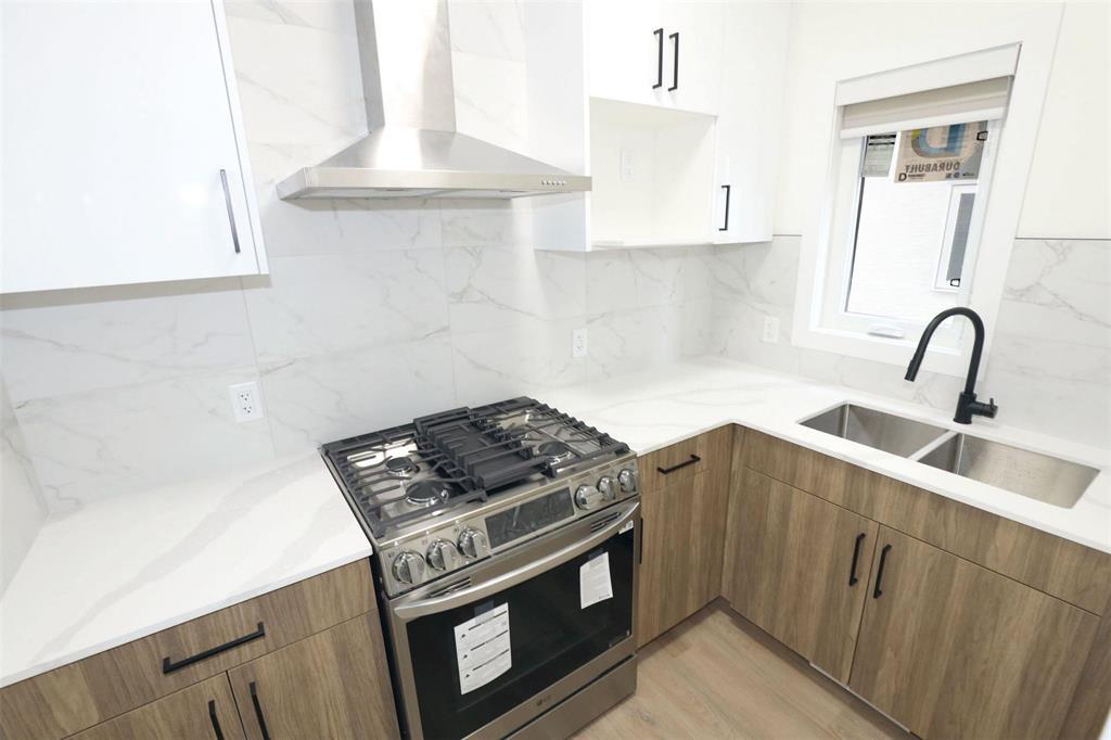 Photo 1 of 1028 Vaughan Avenue, Selkirk MB
