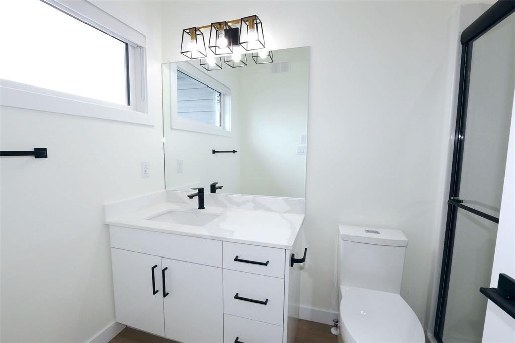 Photo 31 of 1028 Vaughan Avenue, Selkirk MB