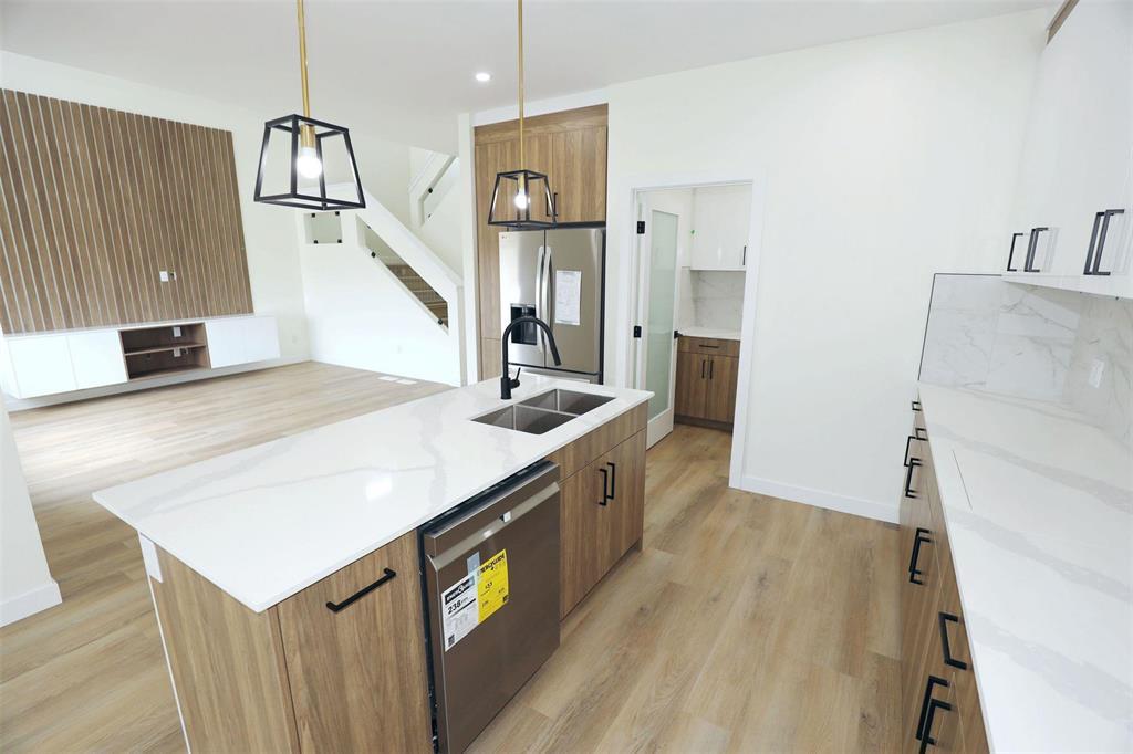 Photo 33 of 1028 Vaughan Avenue, Selkirk MB