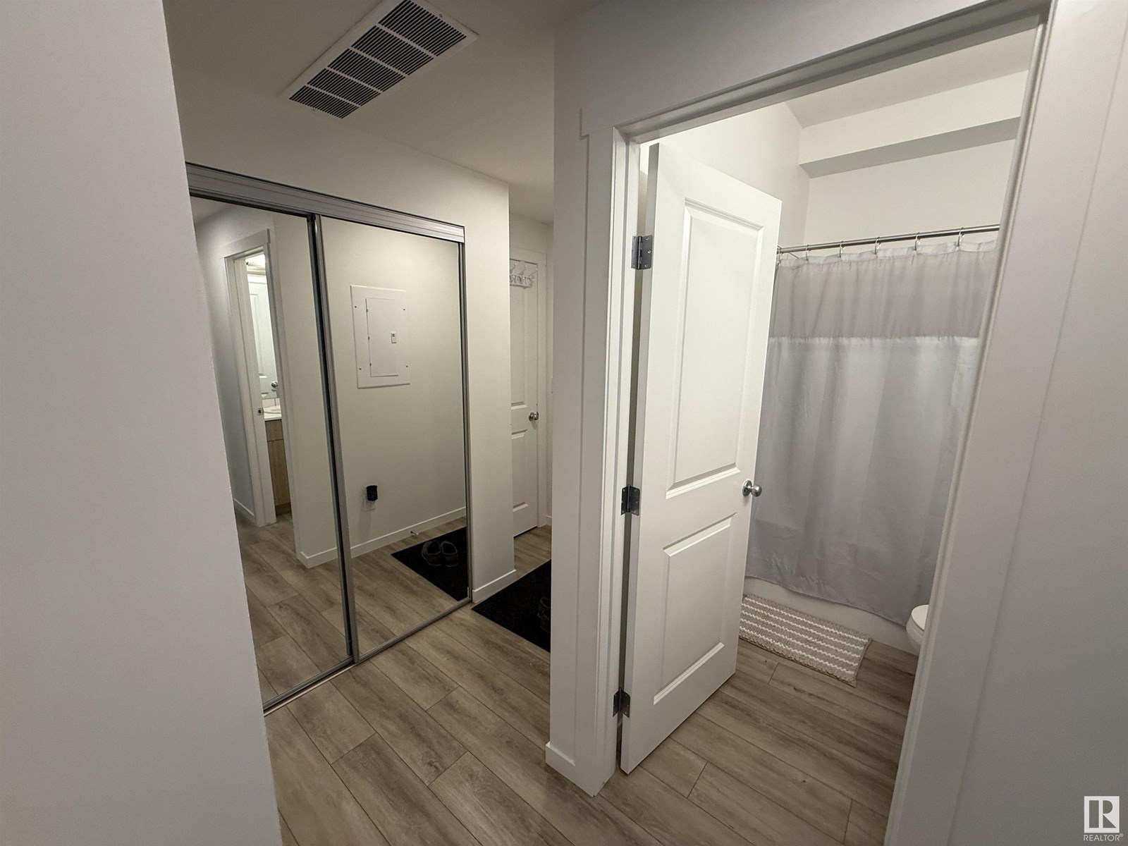 Photo 7 of 104 864 Secord Bv Nw, Edmonton AB