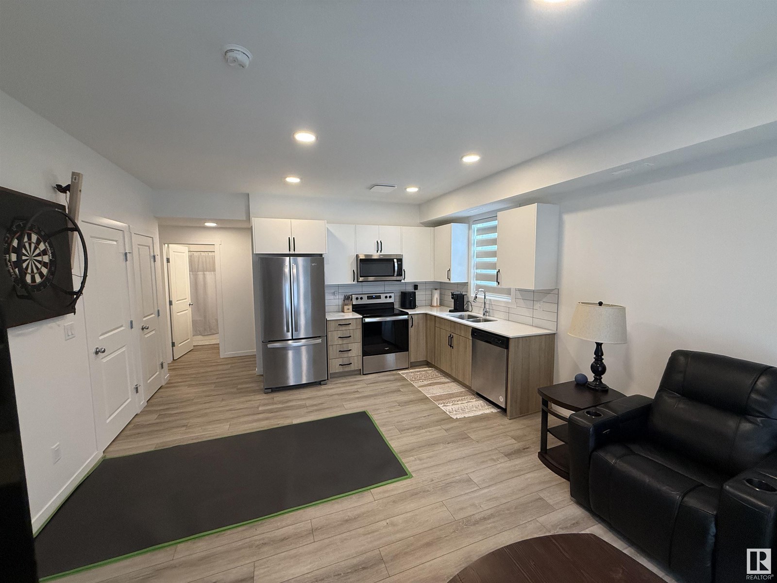 Photo 1 of 104 864 Secord Bv Nw, Edmonton AB