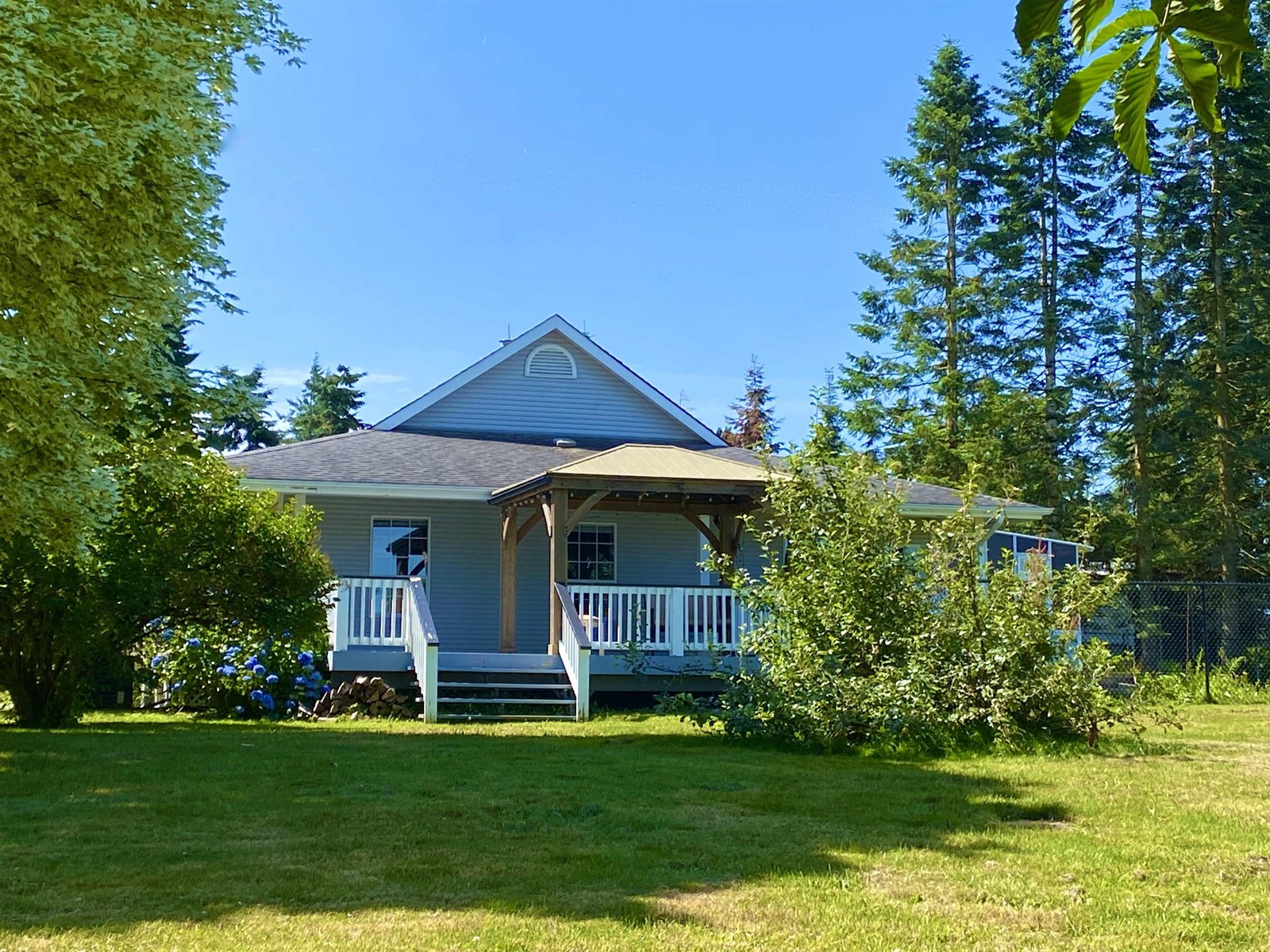 Photo 7 of 3643 254 Street, Langley BC