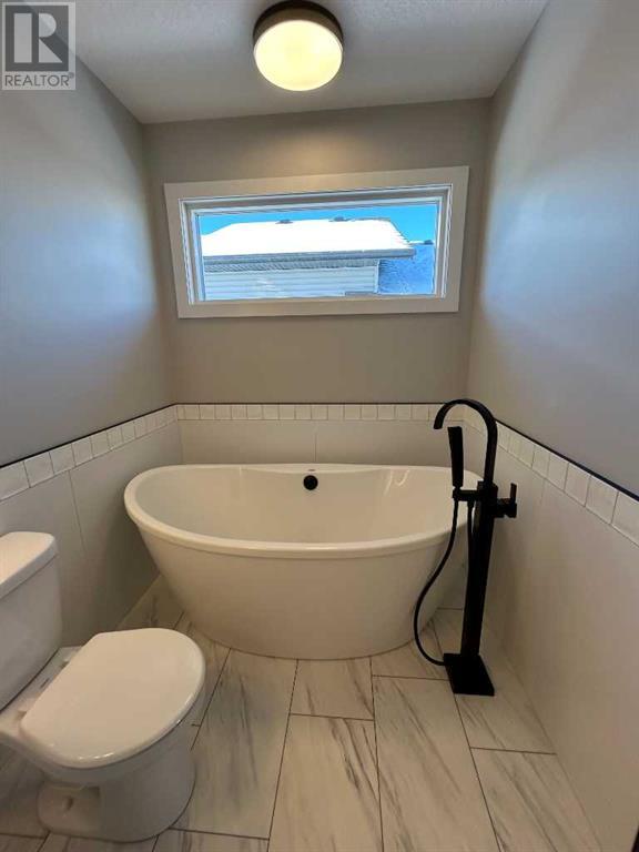 Single Family House Bi-level for Sale in   Street Westgate Grande Prairie 