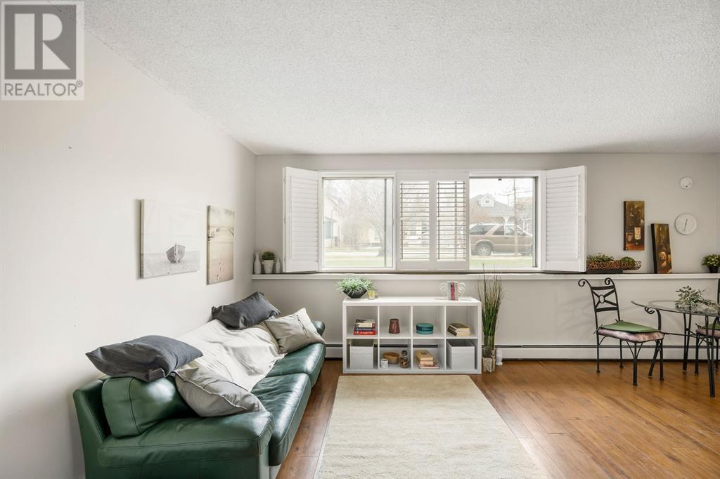 Single Family House for Sale in    Avenue NW Sunnyside Calgary 