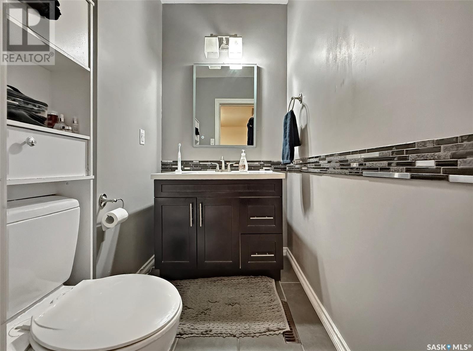 Single Family House Bi-level for Sale in  JUBILEE DRIVE Swift Current 