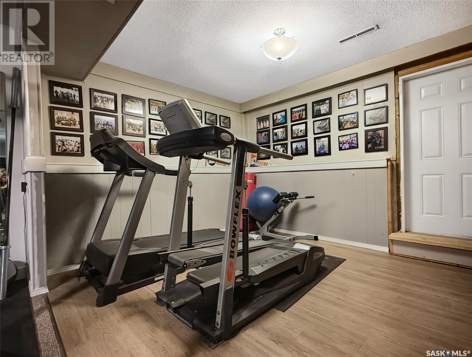 Single Family House Bi-level for Sale in  JUBILEE DRIVE Swift Current 