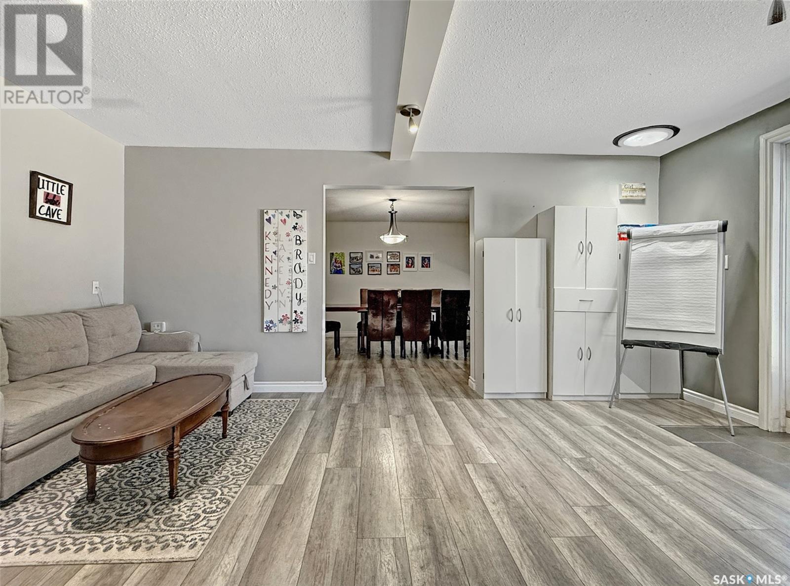 Single Family House Bi-level for Sale in  JUBILEE DRIVE Swift Current 